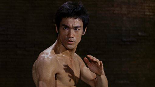 望字成龍